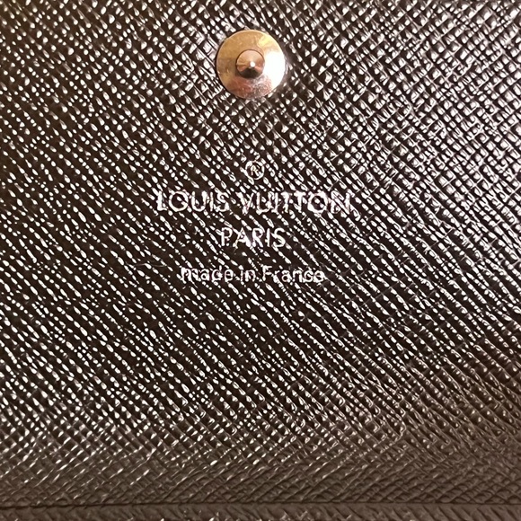 LOUIS VUITTON DAMIER GRAPHITE 6 RING KEYHOLDER (FULL INCLUSION) - Picture 7 of 11